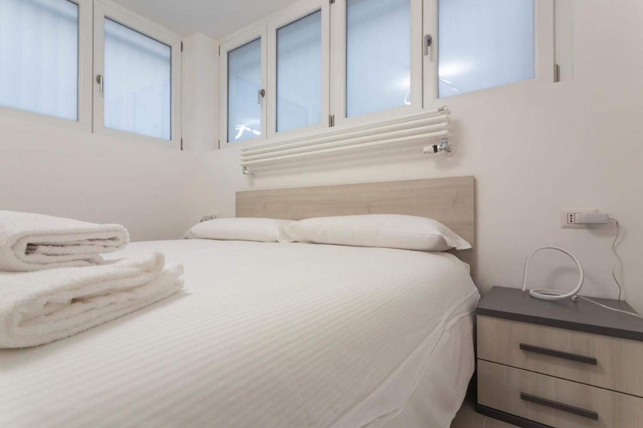 I Host Apartment - Val Strona 6 Milan Exterior photo